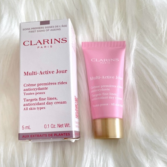 Clinique & Clarins Skincare Set + Eye Makeup - Picture 5 of 10
